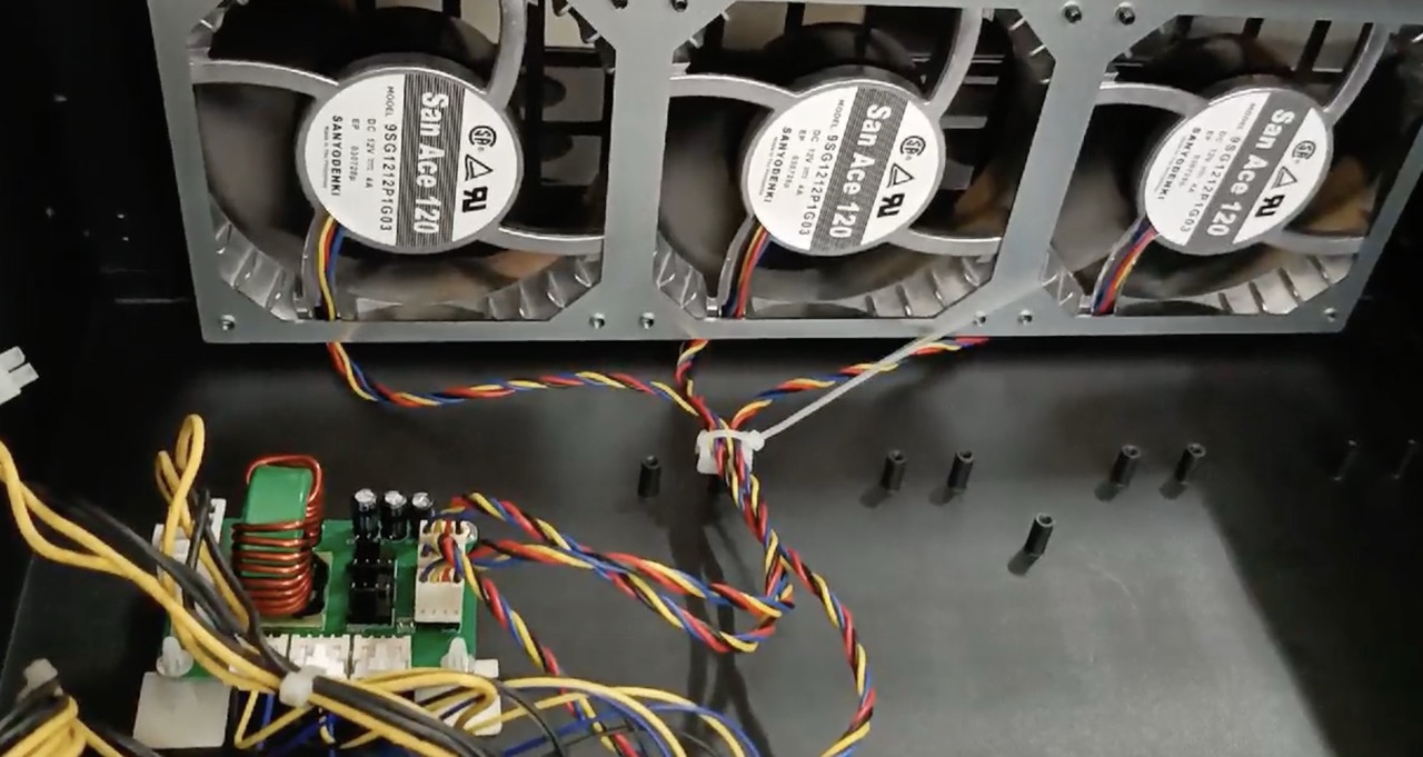 Sound of the computer cooling fan
